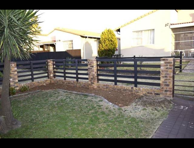 2 BEDROOM TOWNHOUSE FOR SALE IN ELSPARK